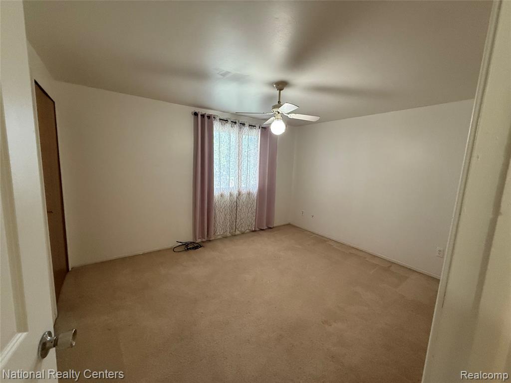 8416 Hickory Drive, Sterling Heights, MI 48312 — Photo 14