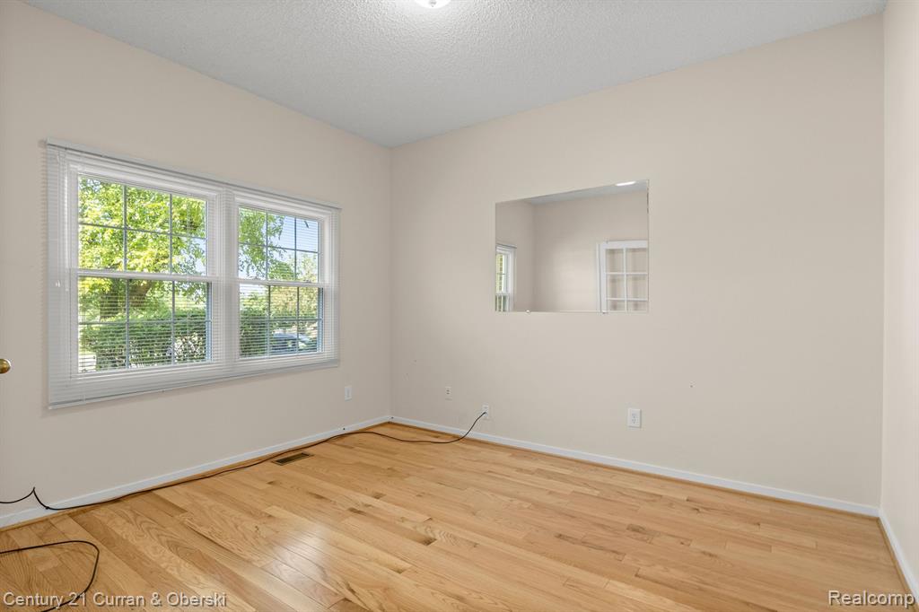 41665 CHARLESTON Lane, Novi, MI 48377 — Photo 7