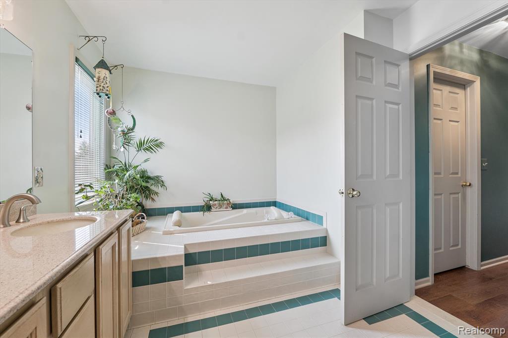 45242 Thornhill Road, Canton, MI 48188 — Photo 30