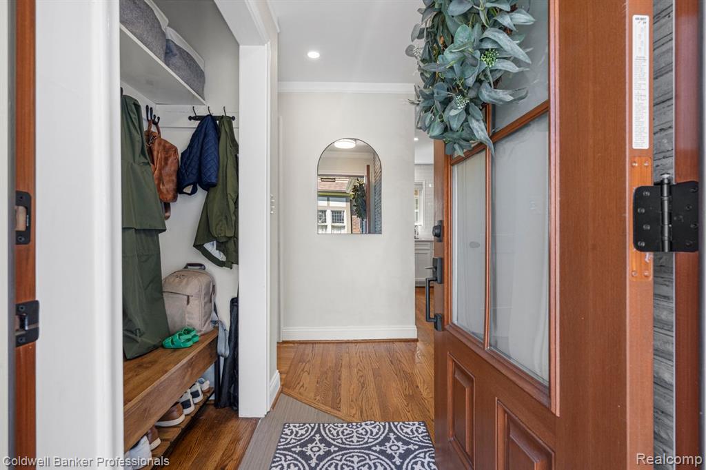 631 Washington Road, Grosse Pointe, MI 48230 — Photo 5