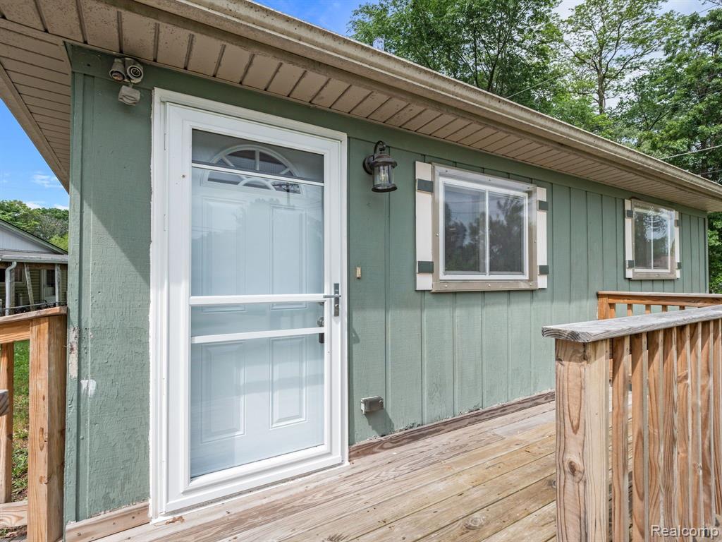9303 BEECHCREST Street, White Lake, MI — Photo 4