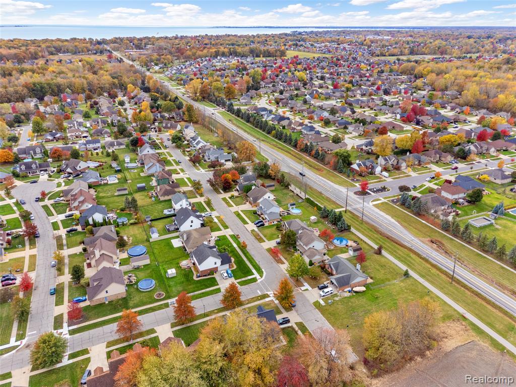 54739 Autumn View Drive, New Baltimore, MI 48047 — Photo 4