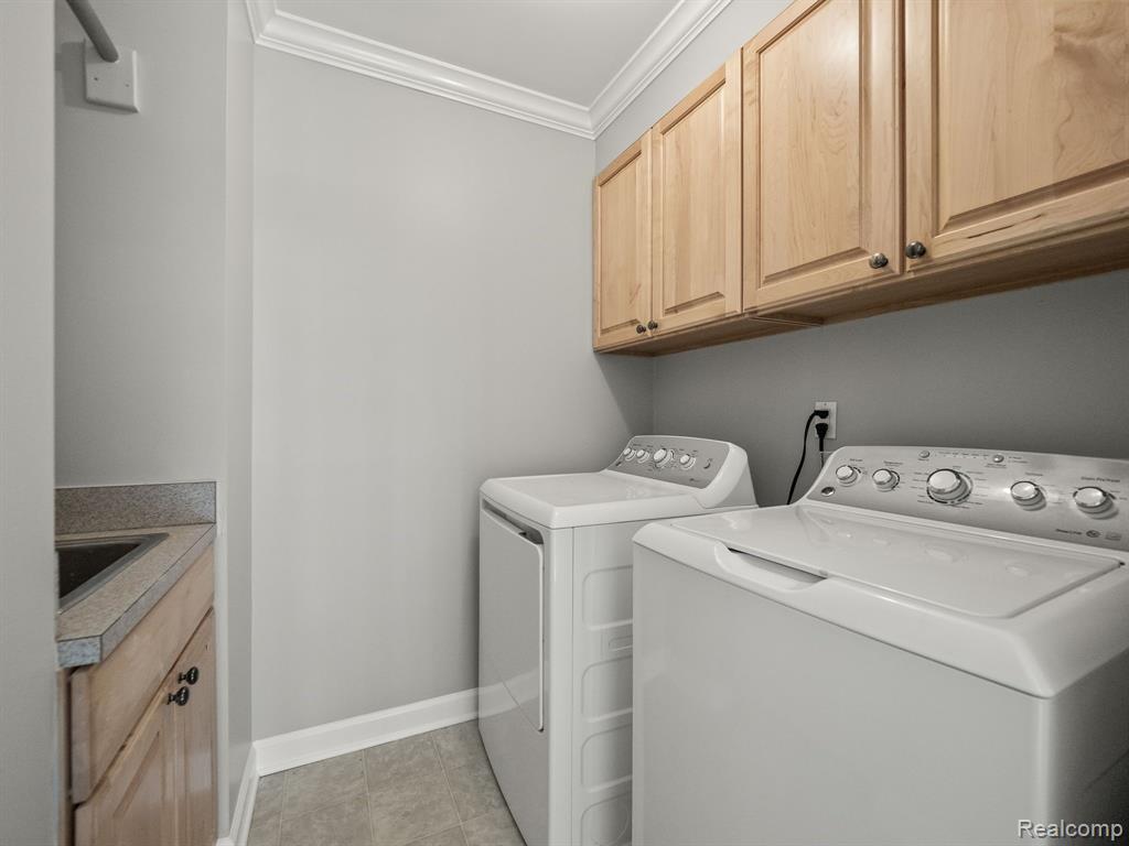 617 JAMES Circle, Royal Oak, MI 48067 — Photo 18