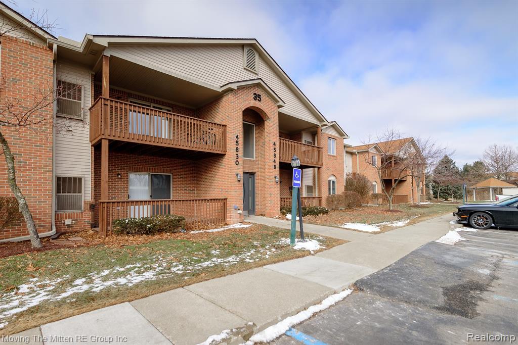45838 Prairiegrass Court, Van Buren, MI 48111 — Photo 28