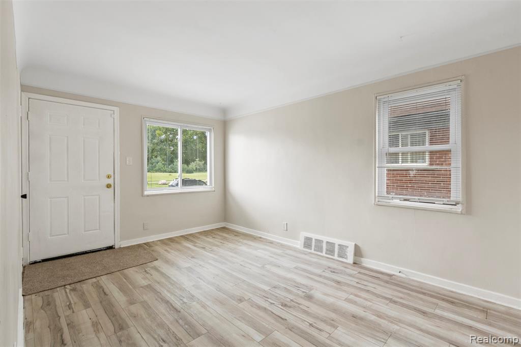 7260 Pierson Street, Detroit, MI 48228 — Photo 5