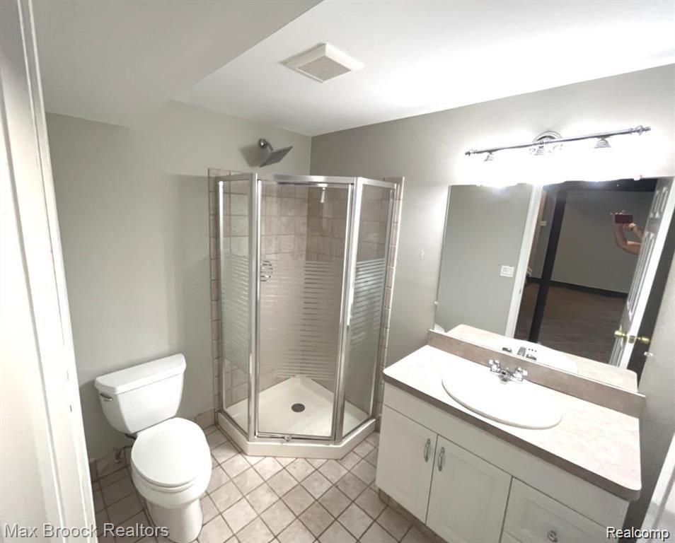 7980 BILLINGHAM Road, West Bloomfield, MI 48324 — Photo 13