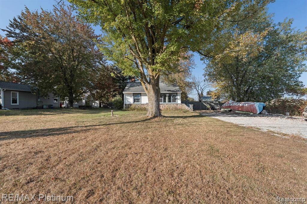 53970 10 Mile Road, South Lyon, MI 48178 — Photo 25