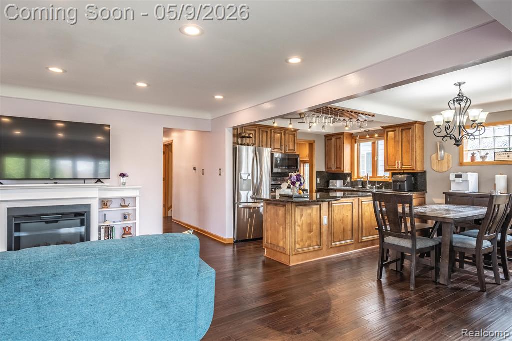22501 Maple Street, Saint Clair Shores, MI 48081 — Photo 9