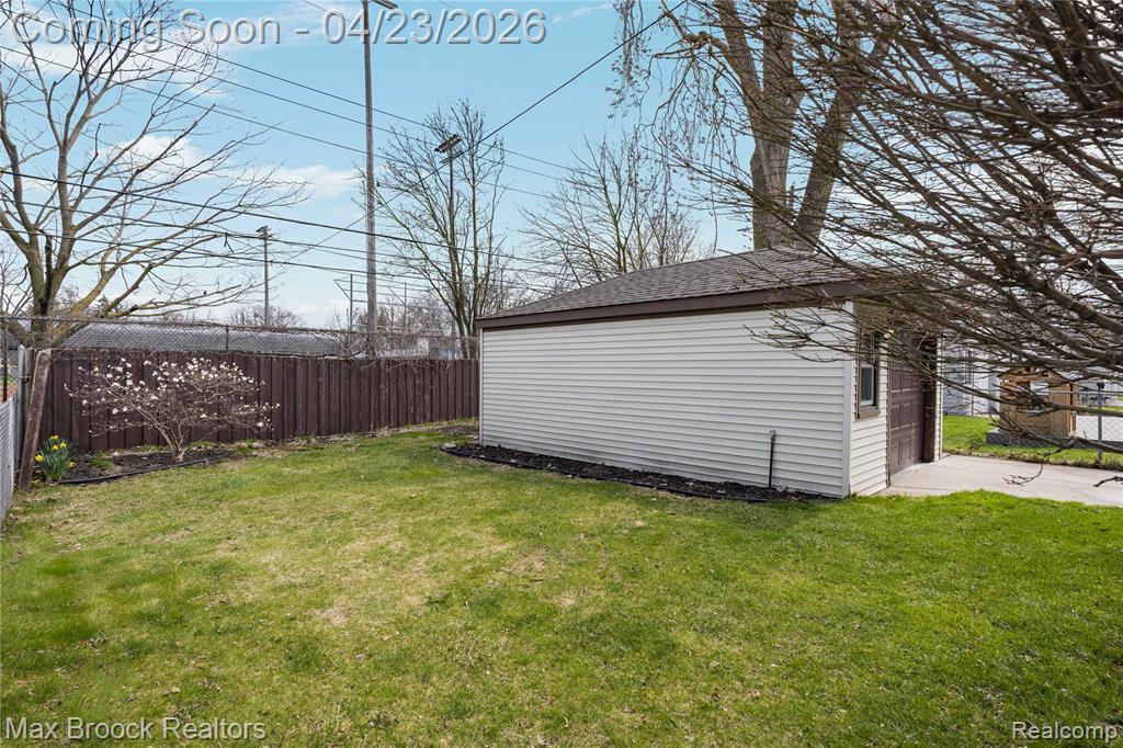 2048 Gardner Avenue, Berkley, MI 48072 — Photo 47