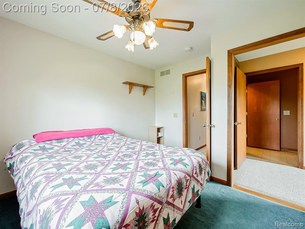 6398 High Valley Drive, White Lake, MI 48383 — Photo 22
