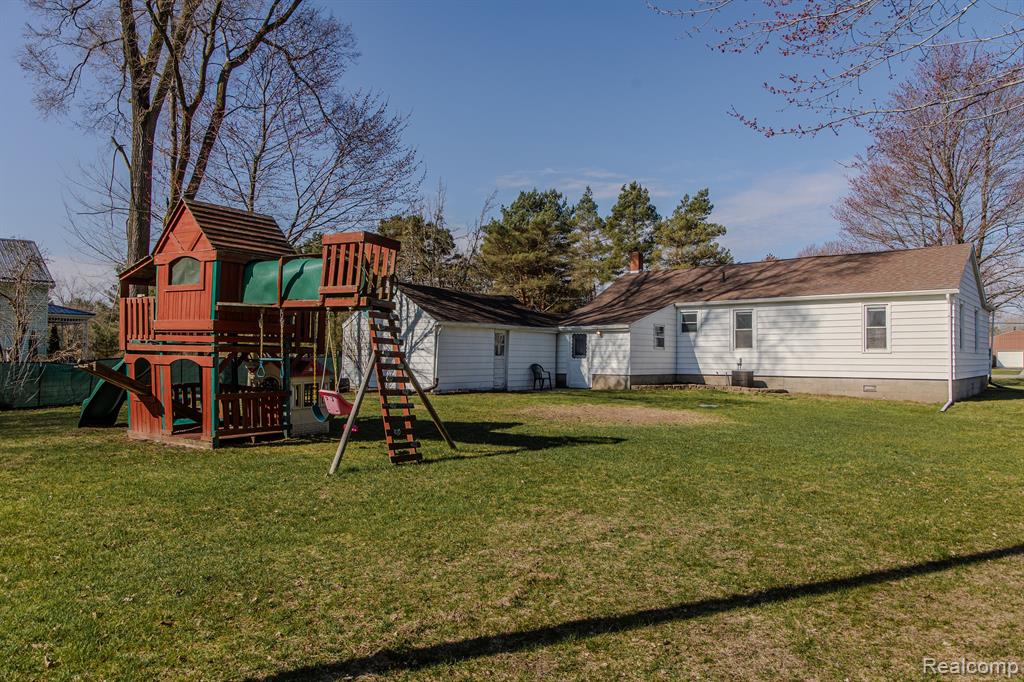7705 BELL Road, Birch Run, MI 48415 — Photo 23