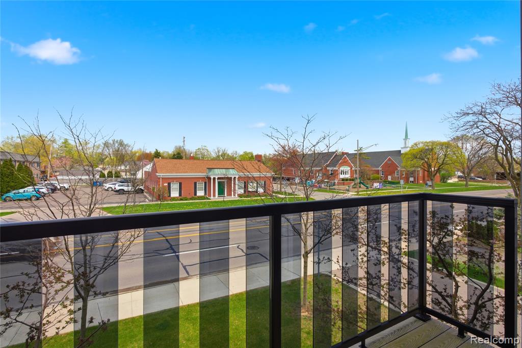 4221 W 14 Mile Road, Royal Oak, MI 48073 — Photo 4