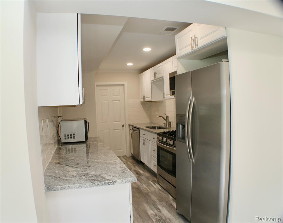 48677 Sugarbush Road, New Baltimore, MI 48047 — Photo 4