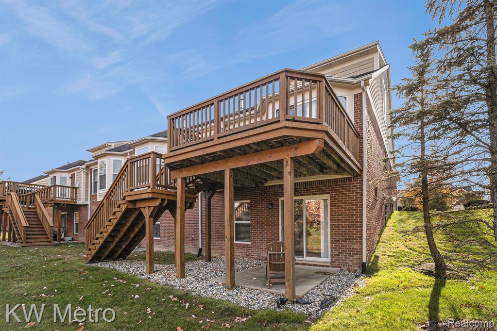 40637 LENOX PARK Drive, Novi, MI 48377 — Photo 24
