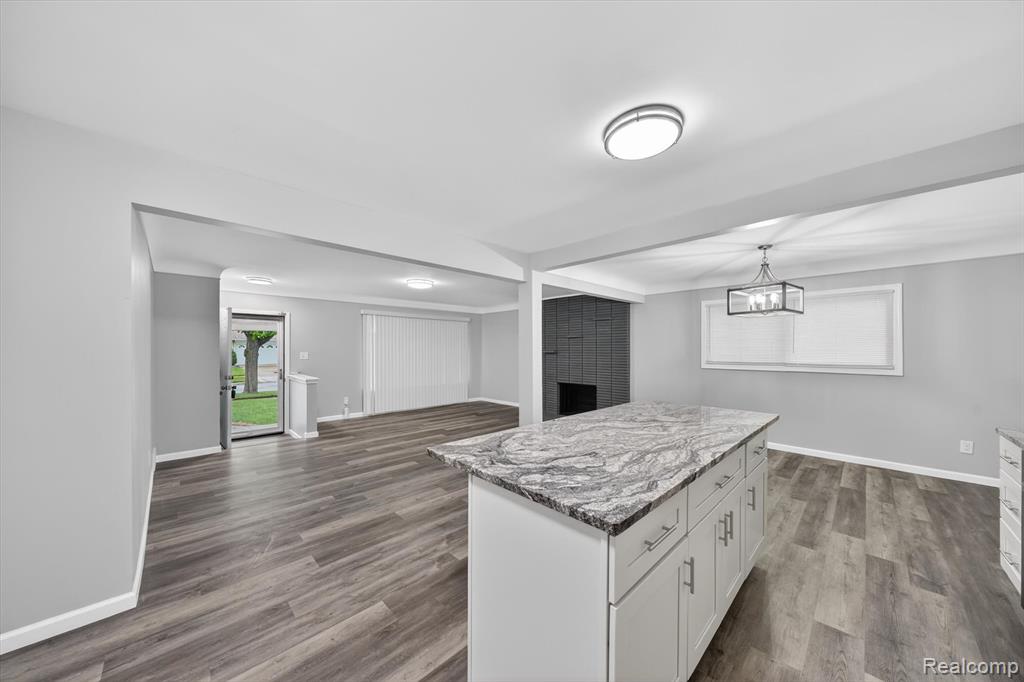 14203 Fenton, Redford, MI 48239 — Photo 15