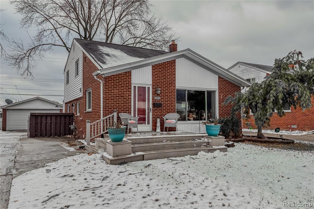 17858 Summer Lane S, Fraser, MI 48026 — front exterior