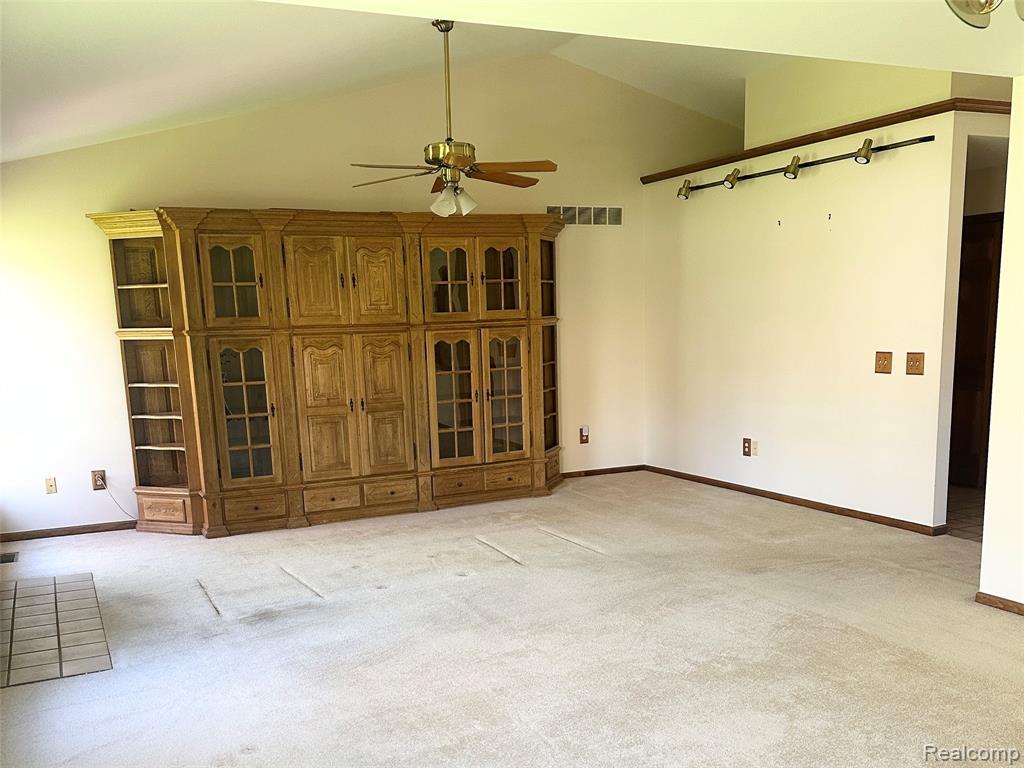 8329 Caribou Trail, Clarkston, MI 48348 — Photo 13