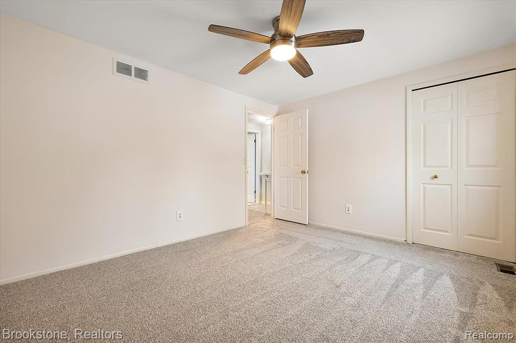 5138 Hale Drive, Troy, MI 48085 — Photo 33