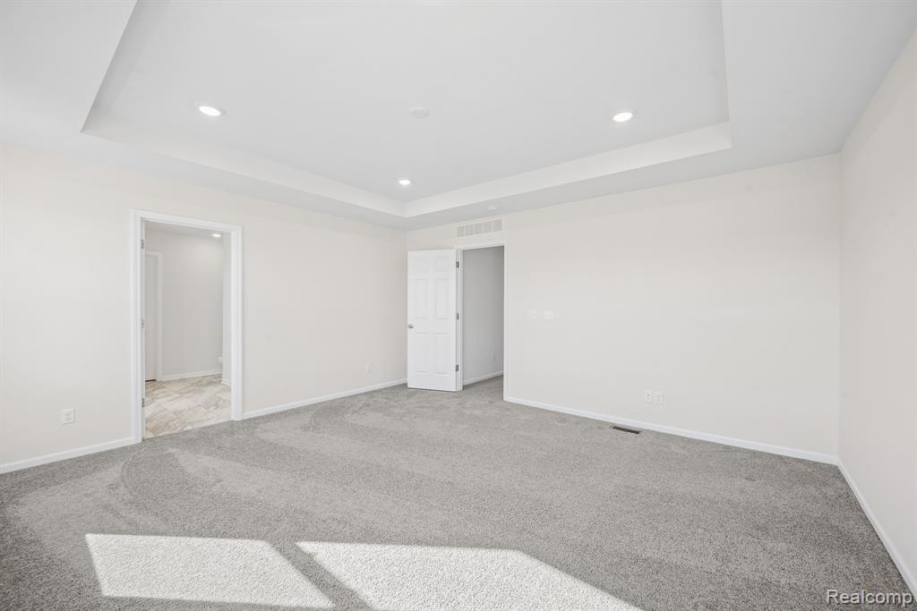 414 Hidden River W, Holly, MI 48442 — Photo 18