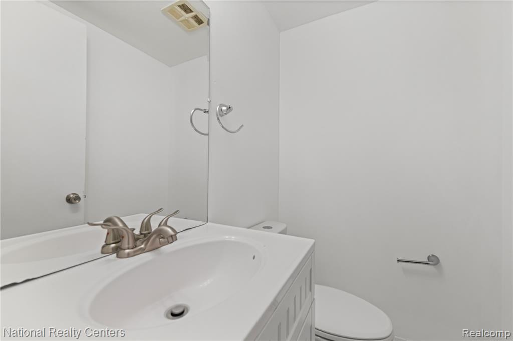 8232 Karam Boulevard, 1, Warren, MI 48093 — Photo 7