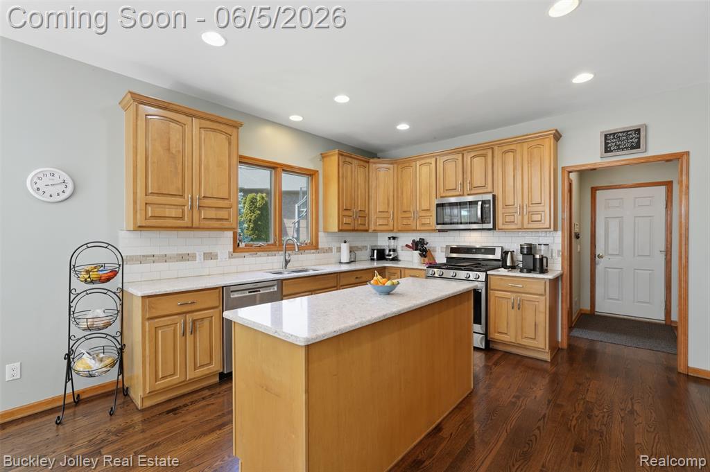 1889 Sharp Sand Circle, Brighton, MI 48114 — Photo 4