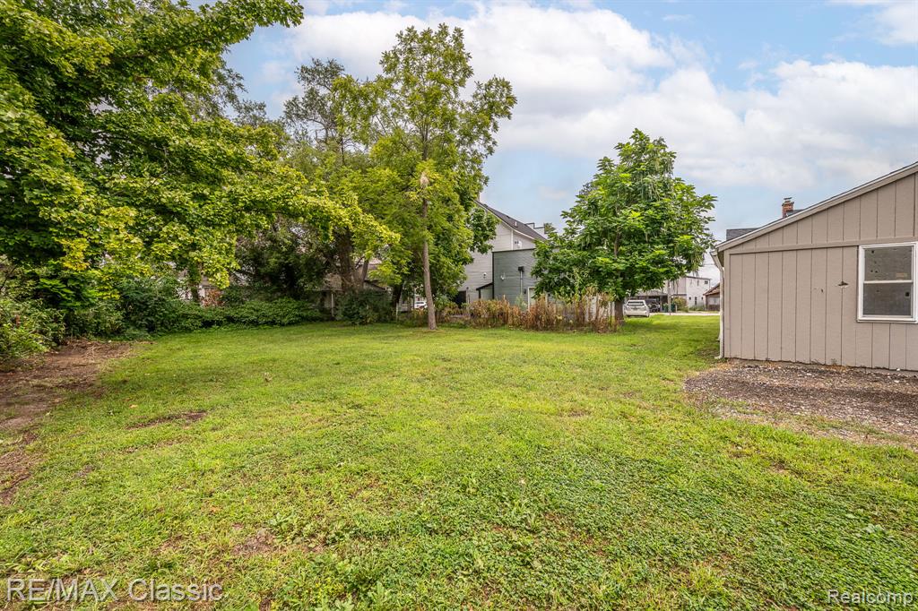 9509 Main Street, Whitmore Lake, MI 48189 — Photo 39