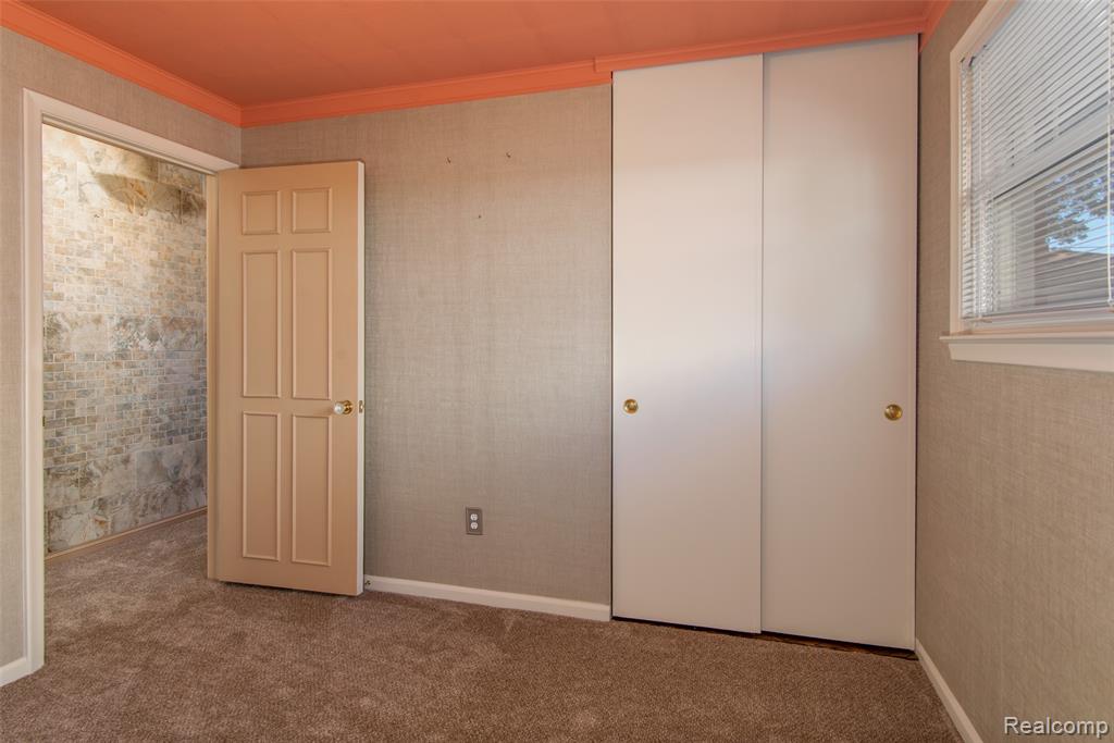 18552 Hinton Street, Riverview, MI 48193 — Photo 14