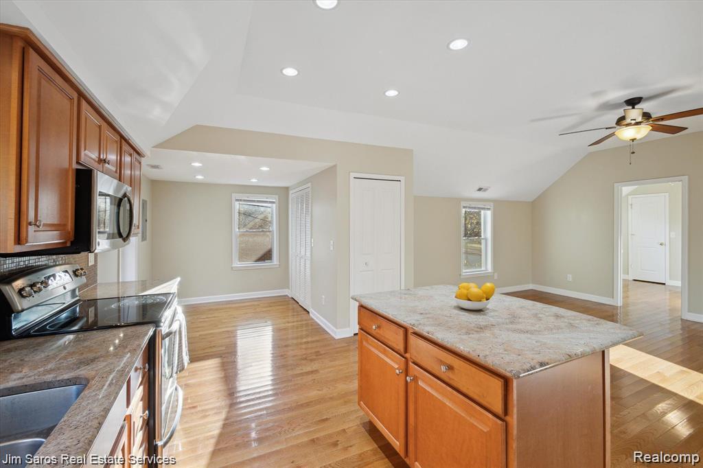 84 Vernier Road, Grosse Pointe Shores, MI 48236 — Photo 6