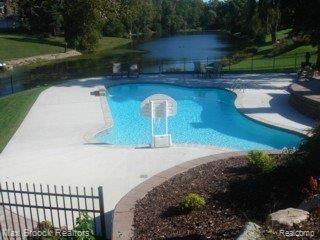 980 Sandhurst Road, Bloomfield Hills, MI 48302 — Photo 4