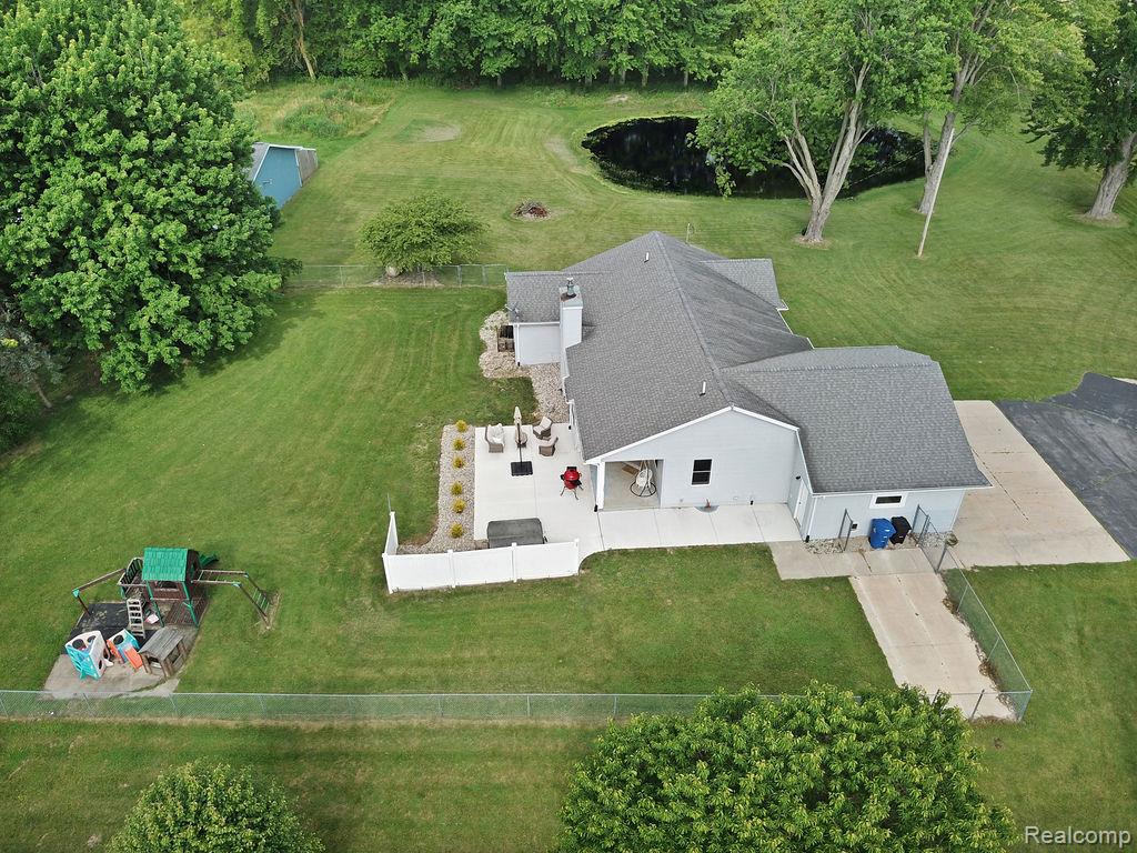 3334 E Freeland Road, Freeland, MI 48623 — Photo 11