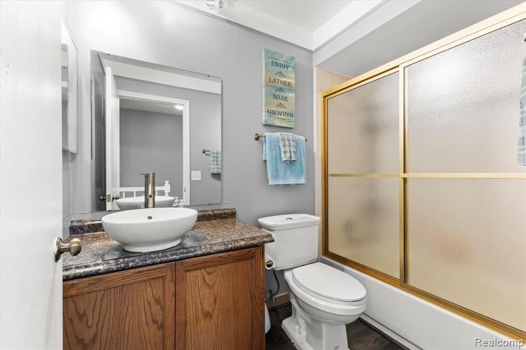 203 Lac Sainte Claire Drive, Saint Clair Shores, MI, 48082