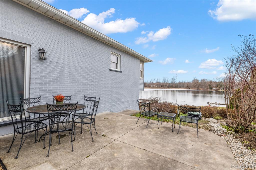 3529 Lakeview Drive, Ortonville, MI 48462 — Photo 11