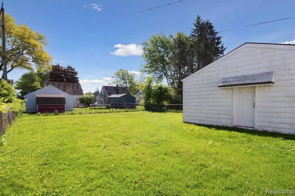 6918 Gilman Street, Garden City, MI — Photo 4