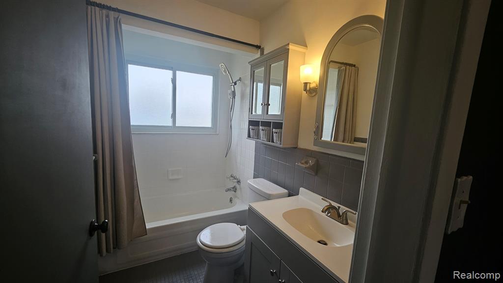 960 Radcliff Street, Garden City, MI — Photo 11
