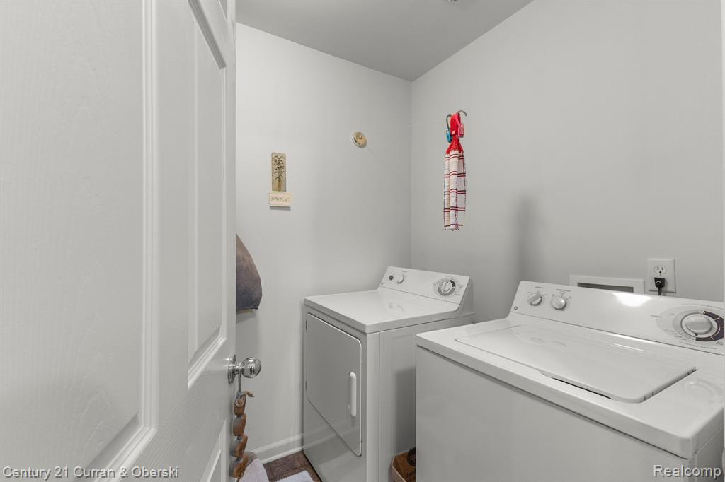 40563 BLYTHEFIELD Lane, Canton, MI 48188 — Photo 13