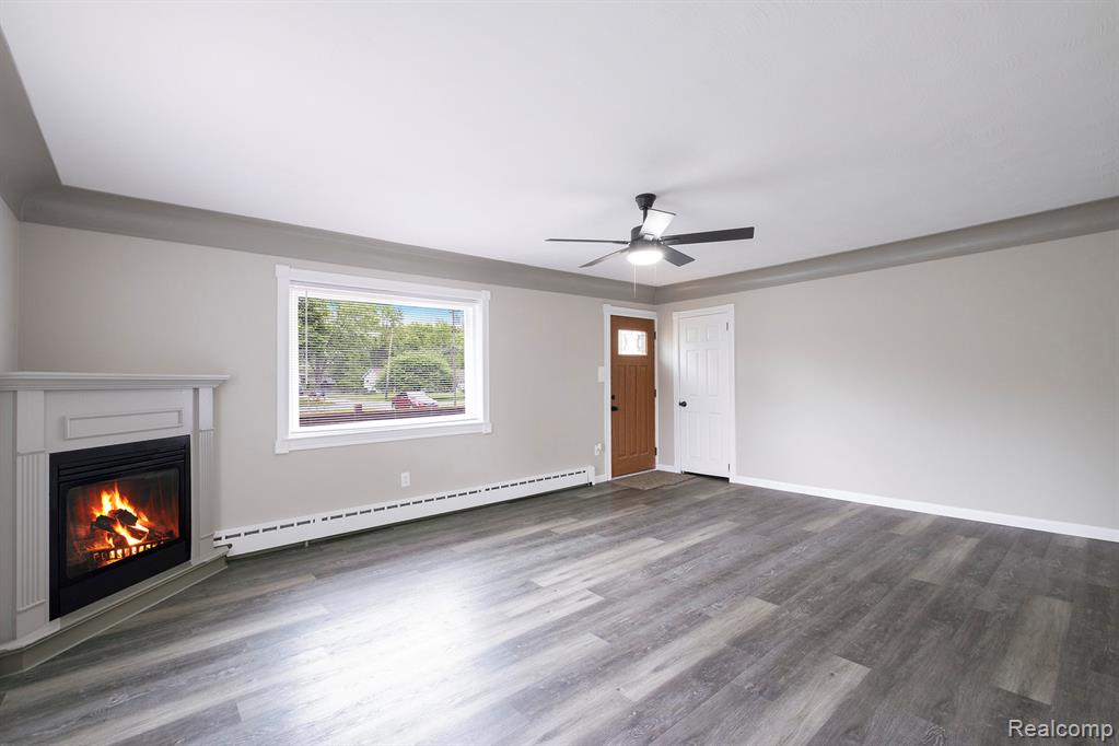 4434 Dublin Road, Burton, MI 48529 — Photo 6