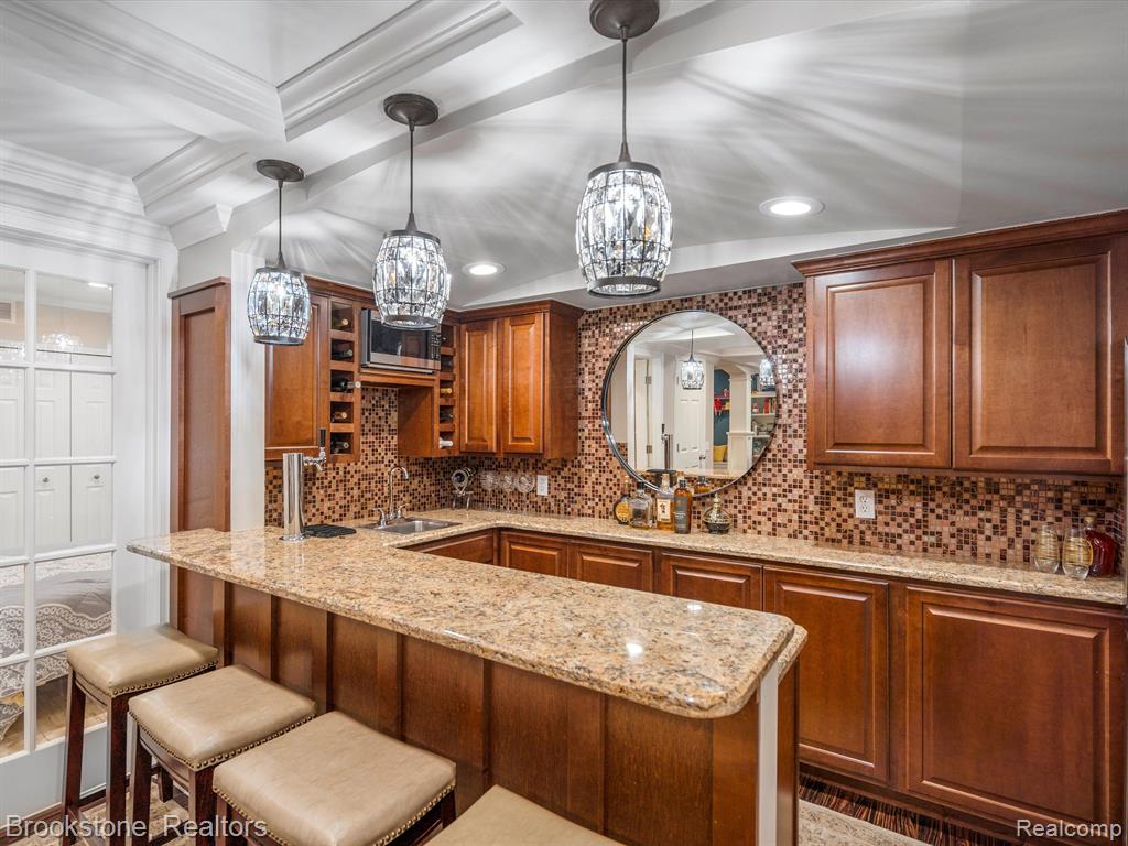 42650 Whitman Way, Novi, MI 48377 — Photo 44