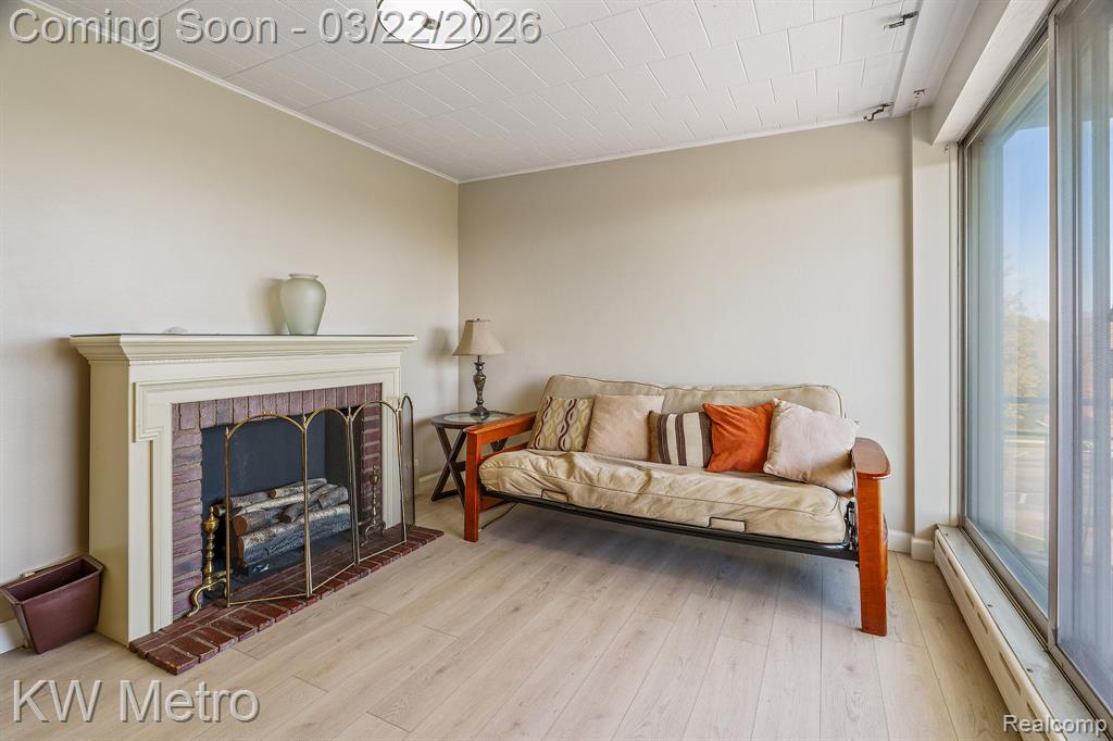 8300 Jefferson E, Detroit, MI 48214 — Photo 12