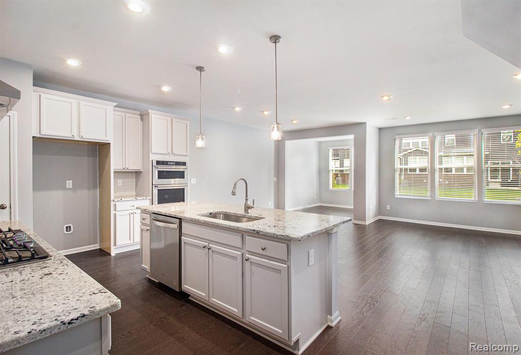 4759 Glenora Drive, Lake Orion, MI — Photo 4