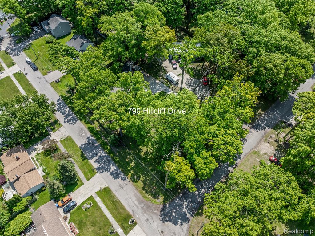 790 Hillcliff Drive, Waterford, MI 48328 — Photo 29