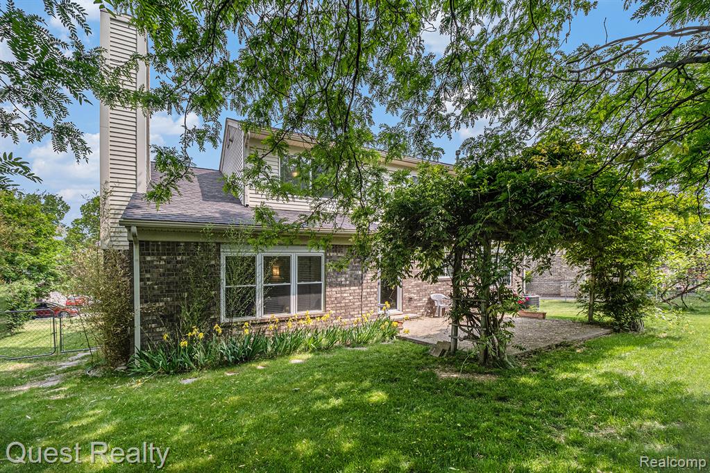 6849 York Street, Waterford, MI 48327 — Photo 25