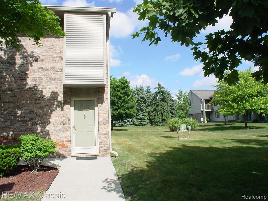 42776 LILLEY POINTE Drive, 171, Canton, MI 48187 — front exterior