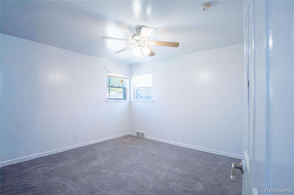 24628 Currier Street, Dearborn Heights, MI 48125 — Photo 19