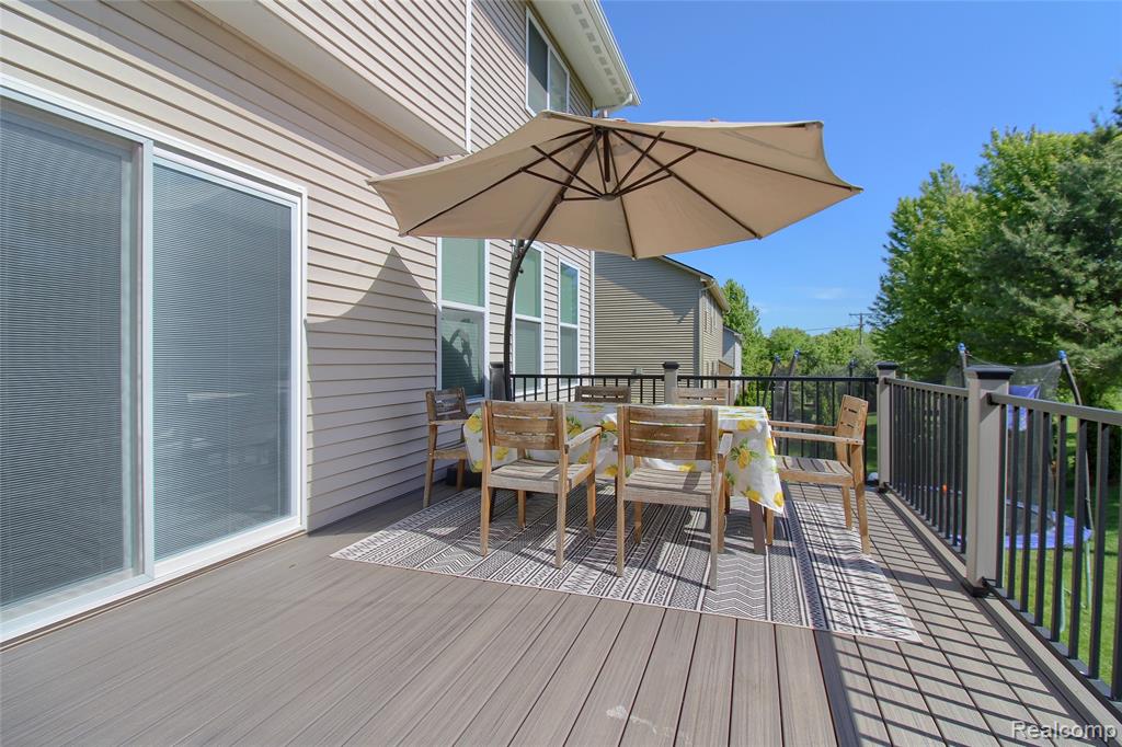 30932 Asbury Hill Drive, New Hudson, MI 48165 — Photo 40