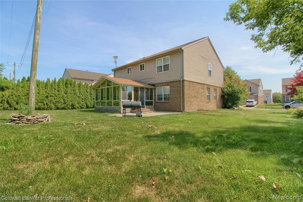 701 Montclair Street, Detroit, MI 48214 — Photo 39