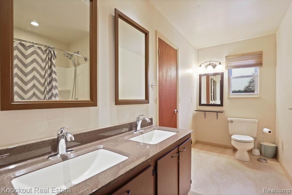13098 SEYMOUR Road, Montrose, MI 48457 — Photo 28