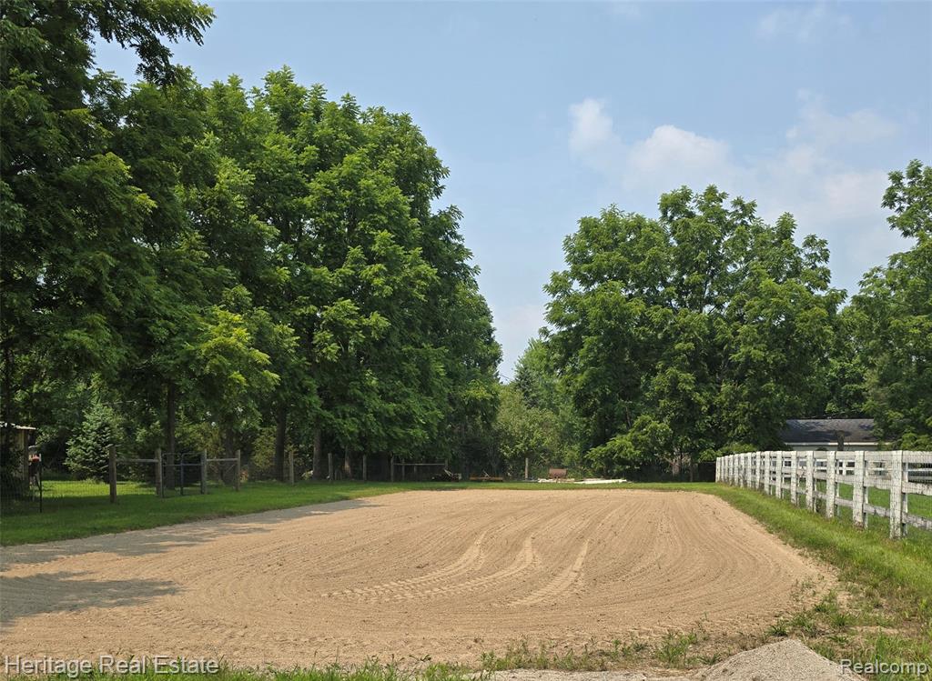 3976 Mitchell Road, Lapeer, MI 48446 — Photo 32