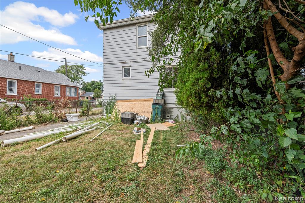 41 W George Avenue, Hazel Park, MI 48030 — Photo 25