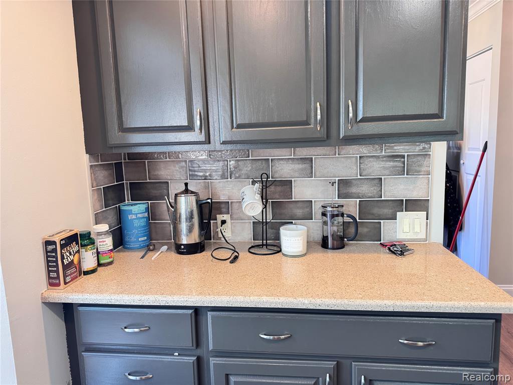 5203 Forestdale Court, West Bloomfield, MI — Photo 6