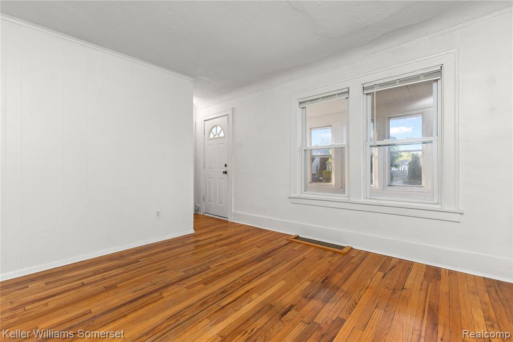 790 JEWELL (Lower) Street, Ferndale, MI 48220 — Photo 11
